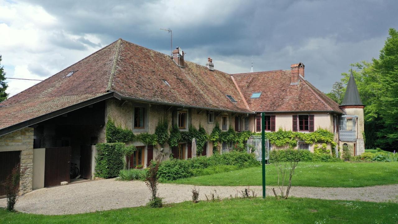 Domaine De Bellevue Gite Du Mont Poupet Marnoz Exterior photo